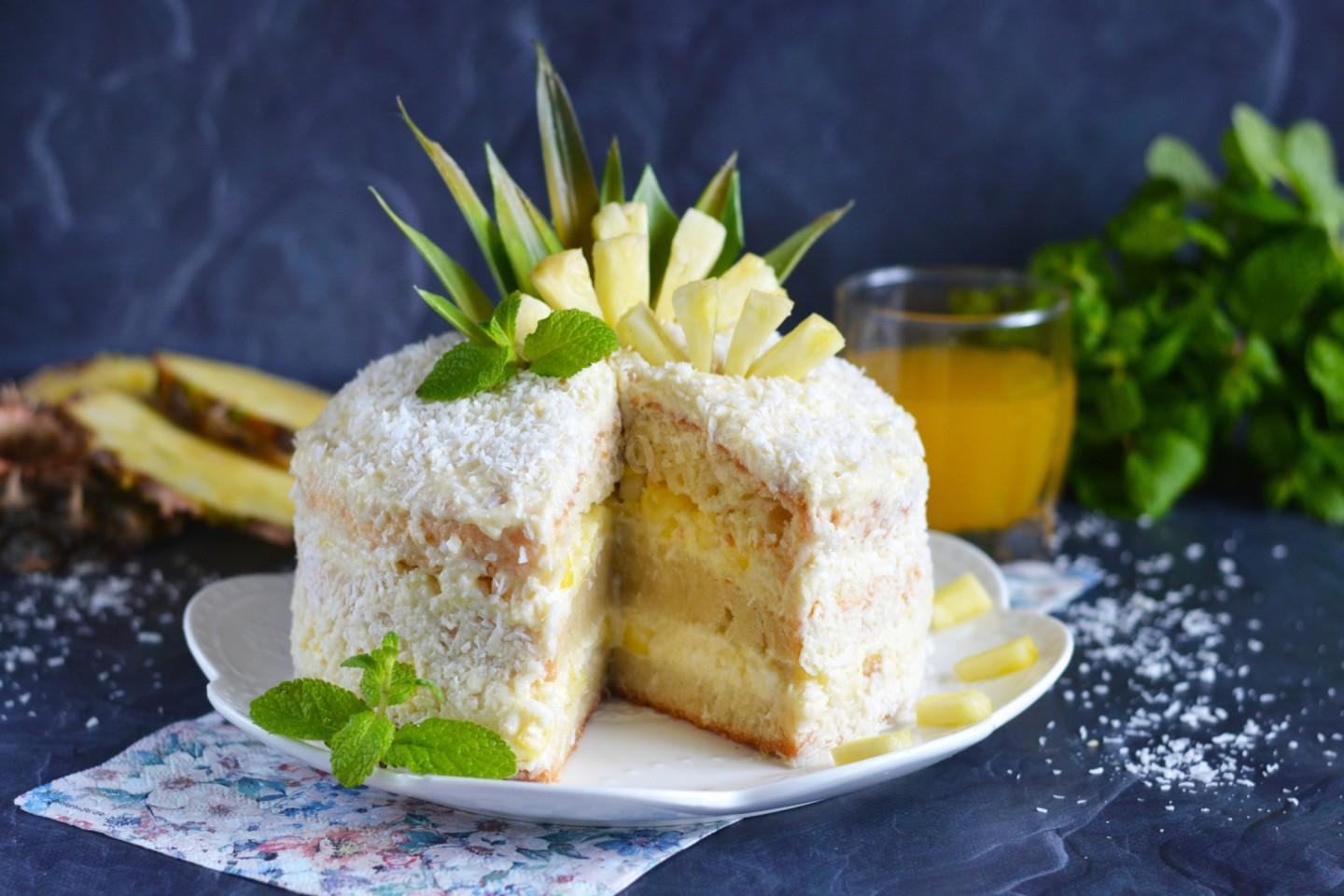 Coconut pineapple cake